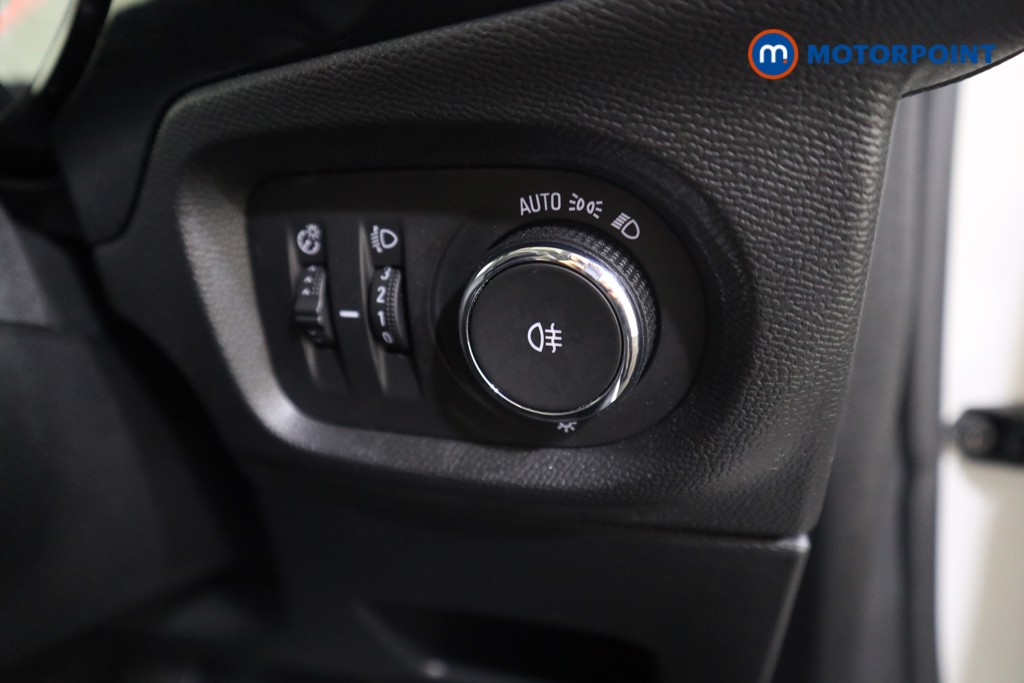 Vauxhall Corsa Design Automatic Petrol Hatchback - Stock Number (1590296) - 11th supplementary image