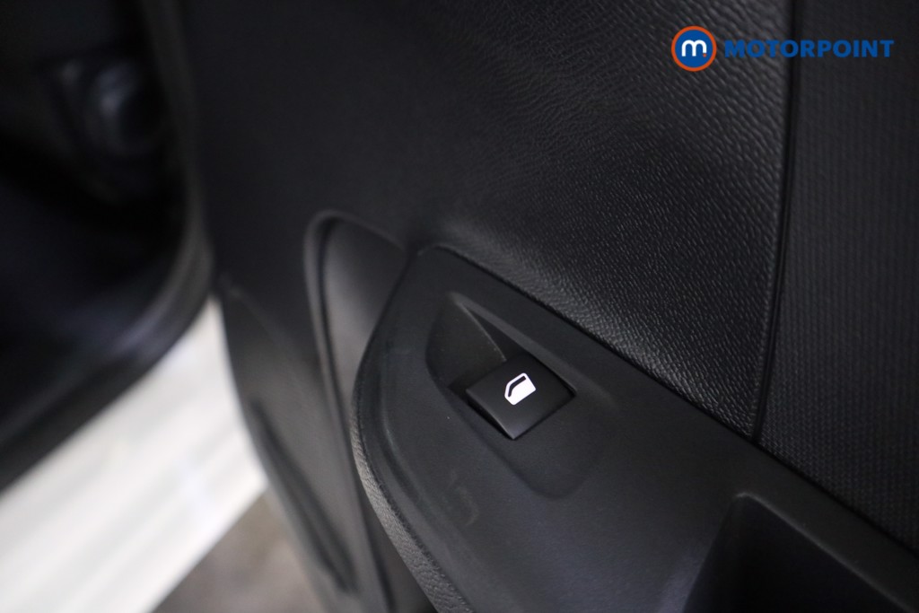 Vauxhall Corsa Design Automatic Petrol Hatchback - Stock Number (1590296) - 16th supplementary image