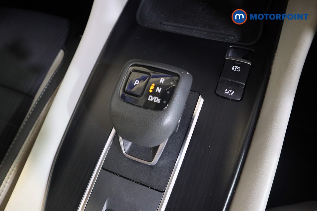 Nissan Qashqai Tekna Automatic Petrol SUV - Stock Number (1590367) - 9th supplementary image