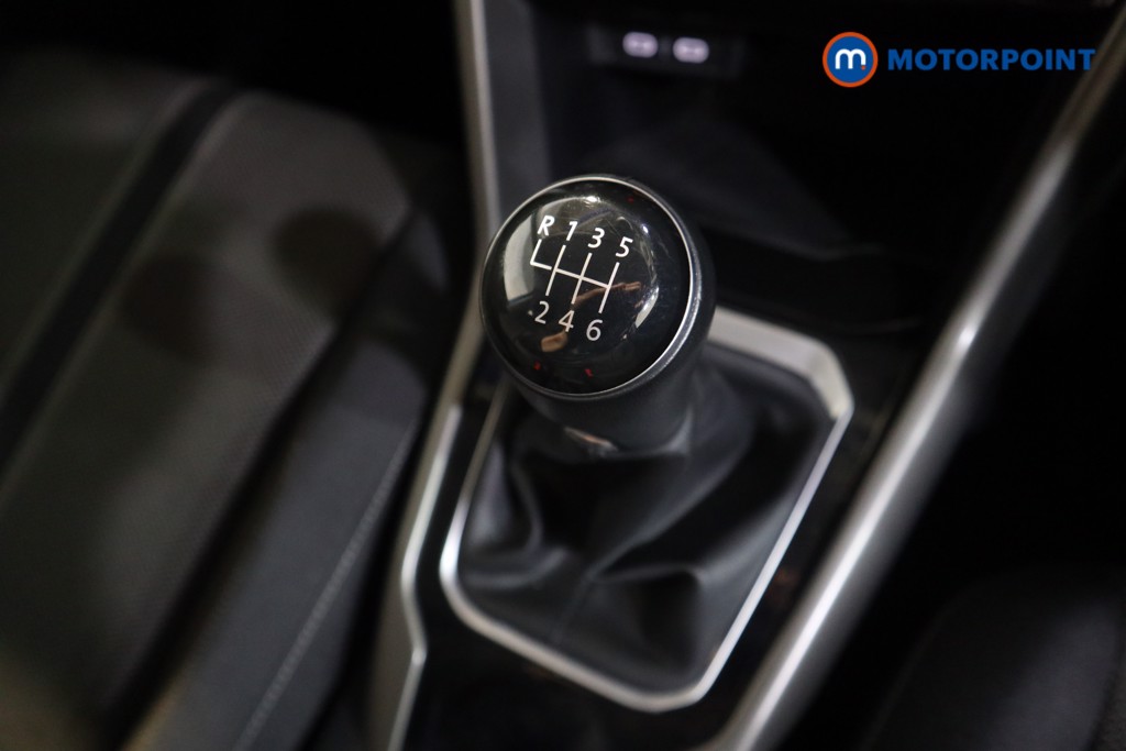 Volkswagen T-Roc SE Manual Diesel SUV - Stock Number (1590483) - 9th supplementary image