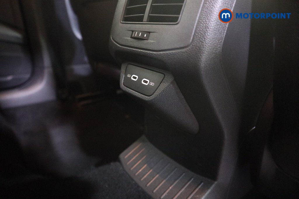 Volkswagen T-Roc SE Manual Diesel SUV - Stock Number (1590483) - 17th supplementary image