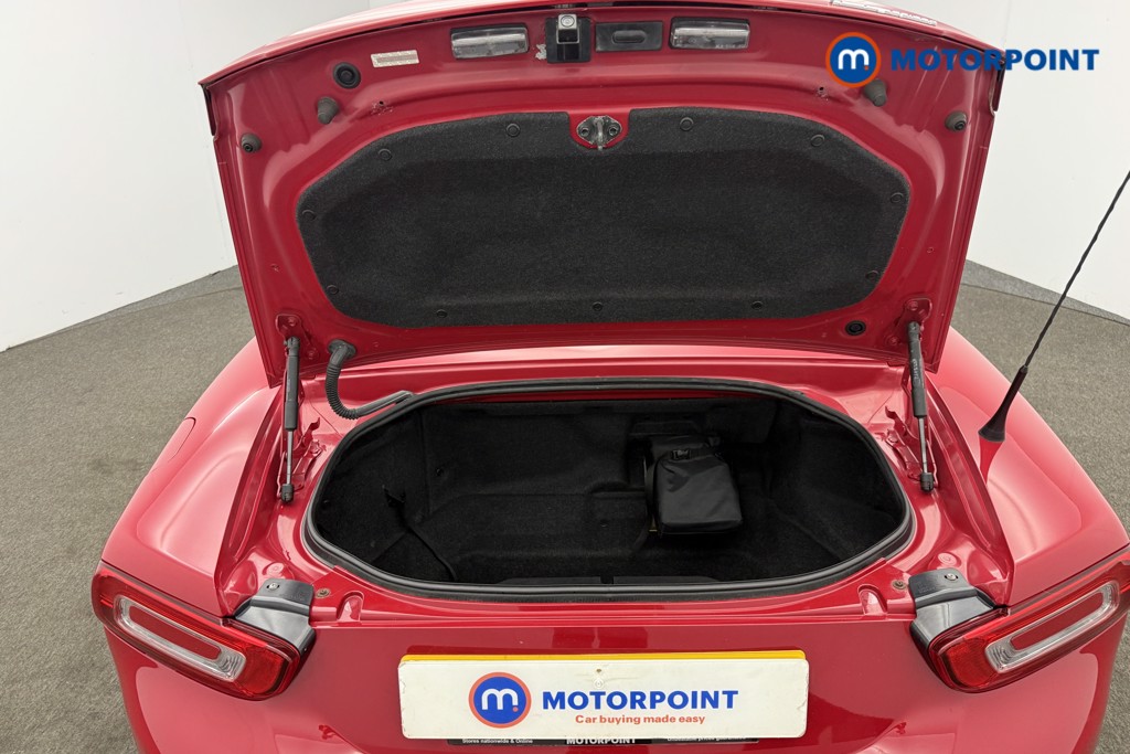 Fiat 124 Spider Lusso Manual Petrol Convertible - Stock Number (1590494) - 5th supplementary image