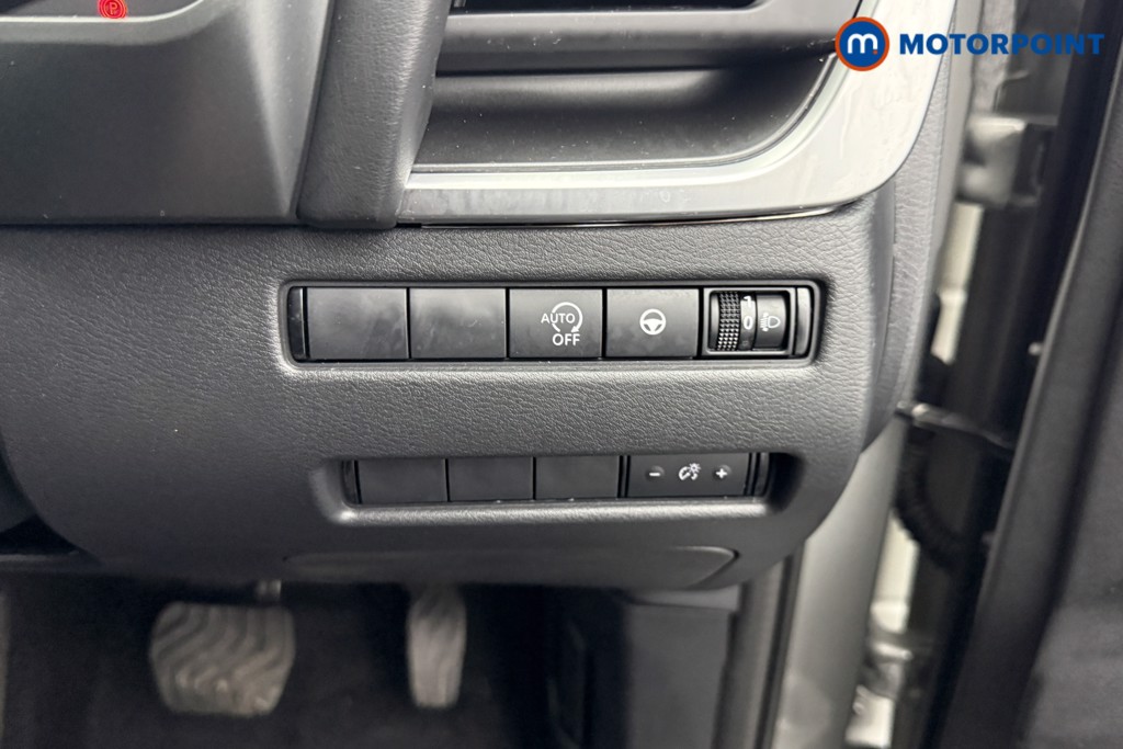 Nissan Qashqai N-Connecta Automatic Petrol SUV - Stock Number (1591235) - 15th supplementary image