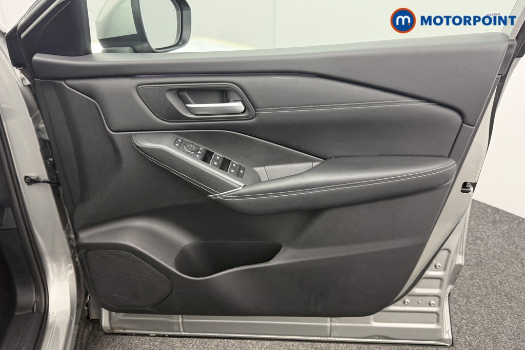 Nissan Qashqai N-Connecta Automatic Petrol SUV - Stock Number (1591235) - 17th supplementary image