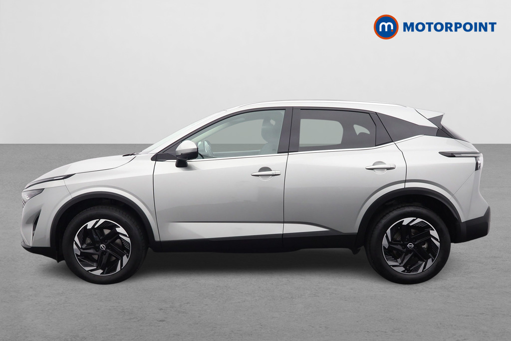 Nissan Qashqai N-Connecta Automatic Petrol SUV - Stock Number (1591235) - Passenger side