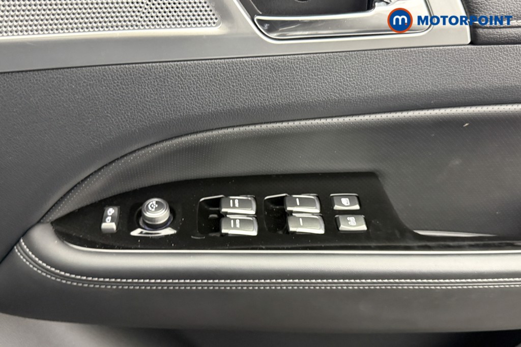 Ssangyong Rexton Ultimate Automatic Diesel SUV - Stock Number (1591439) - 18th supplementary image