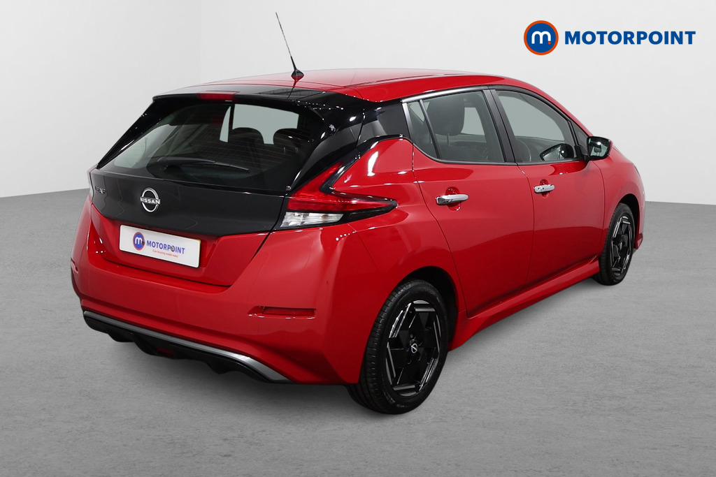 Nissan Leaf Acenta Automatic Electric Hatchback - Stock Number (1591455) - Drivers side rear corner