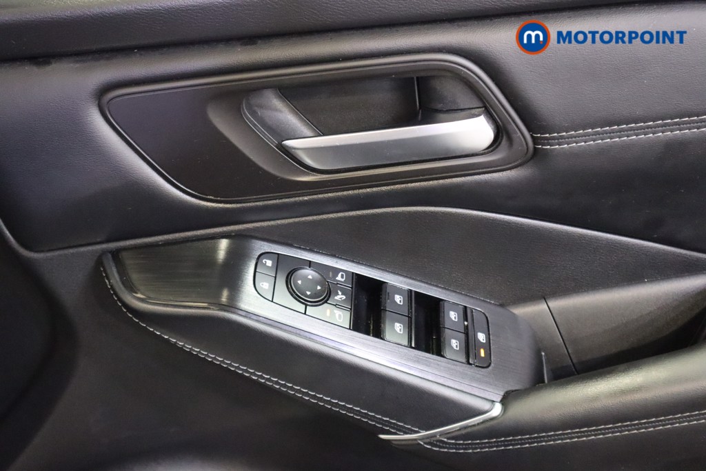 Nissan Qashqai N-Connecta Manual Petrol SUV - Stock Number (1591613) - 11th supplementary image