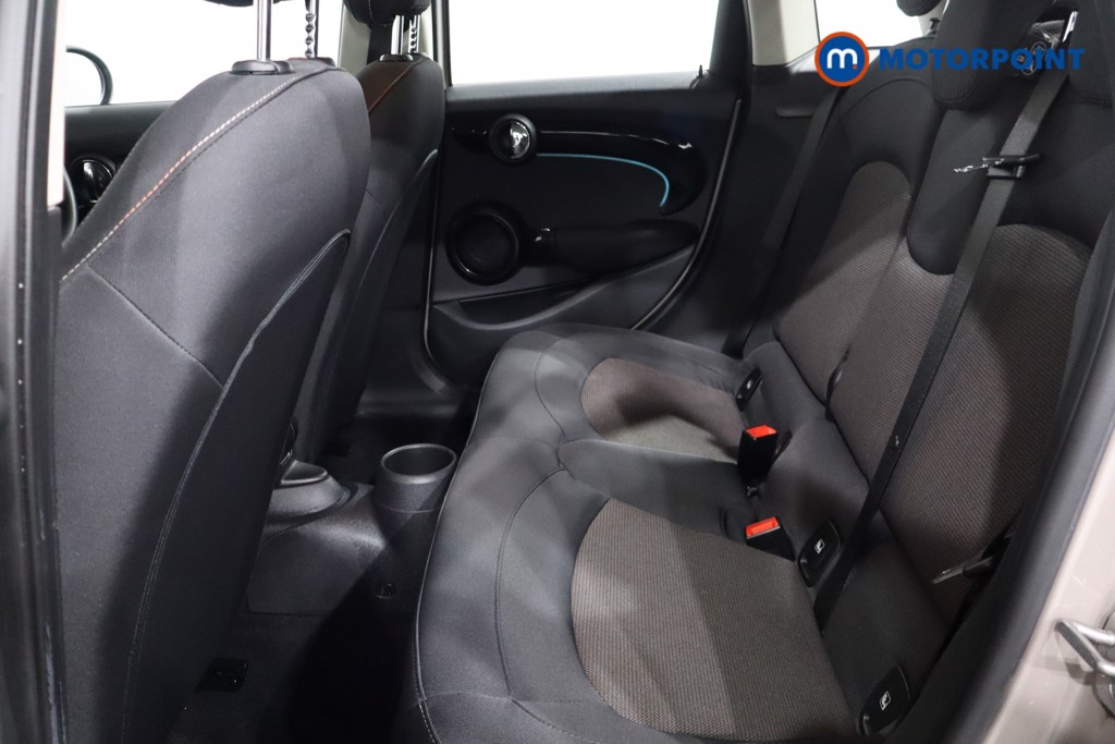 Mini Hatchback Cooper Classic Automatic Petrol Hatchback - Stock Number (1591764) - 5th supplementary image