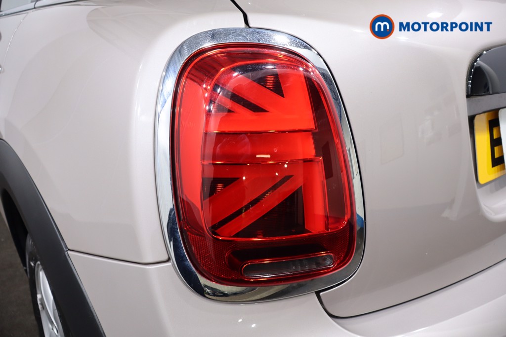 Mini Hatchback Cooper Classic Automatic Petrol Hatchback - Stock Number (1591764) - 35th supplementary image