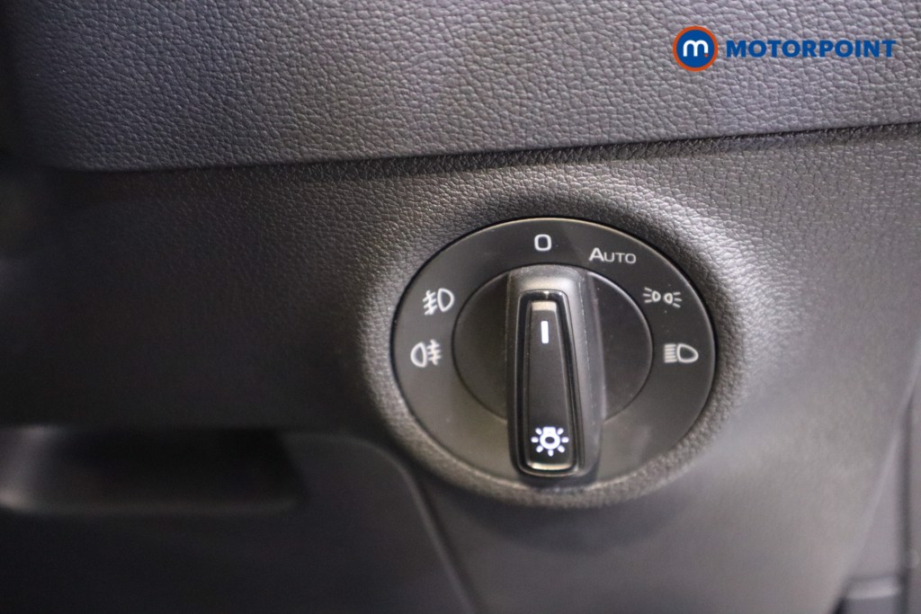 Skoda Karoq Sport Line Automatic Petrol SUV - Stock Number (1591939) - 12th supplementary image