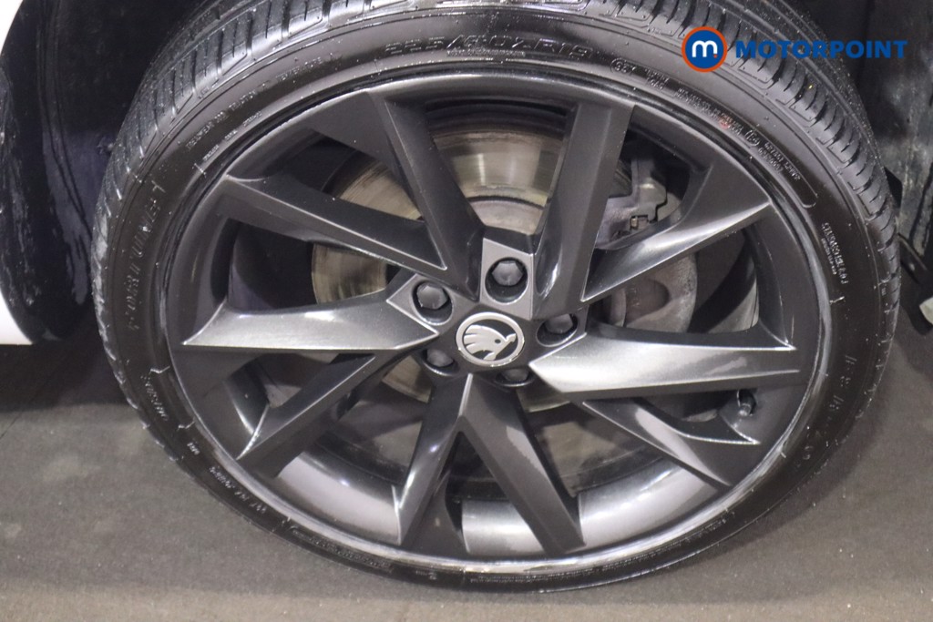 Skoda Karoq Sport Line Automatic Petrol SUV - Stock Number (1591939) - 25th supplementary image