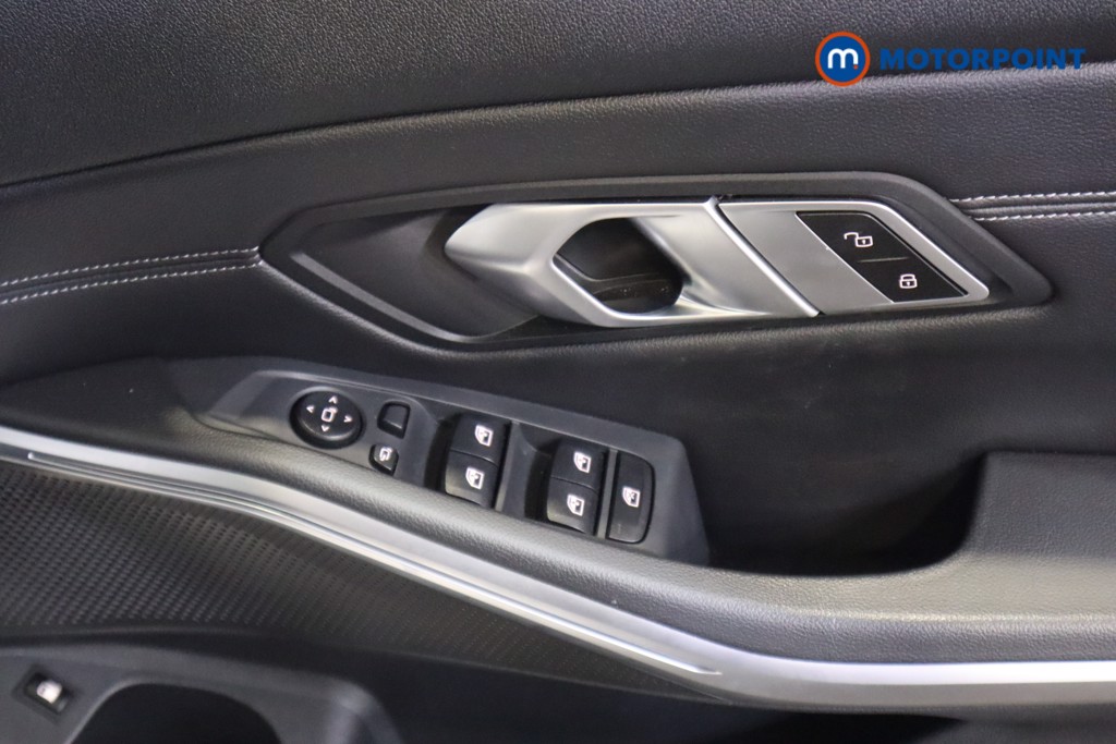 BMW 3 Series M Sport Automatic Petrol Plug-In Hybrid Saloon - Stock Number (1591945) - 11th supplementary image