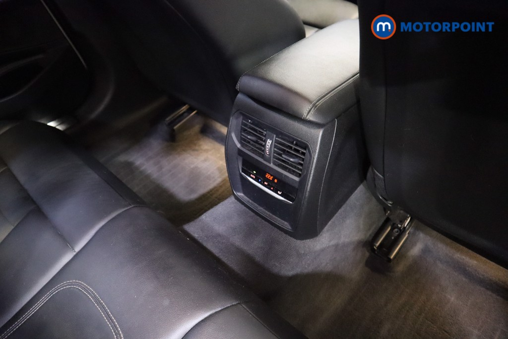 BMW 3 Series M Sport Automatic Petrol Plug-In Hybrid Saloon - Stock Number (1591945) - 20th supplementary image