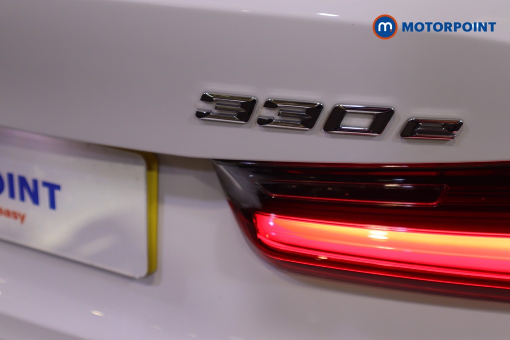 BMW 3 Series M Sport Automatic Petrol Plug-In Hybrid Saloon - Stock Number (1591945) - 30th supplementary image