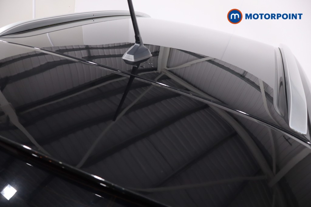 Renault Captur Iconic Automatic Petrol SUV - Stock Number (1592081) - 33rd supplementary image