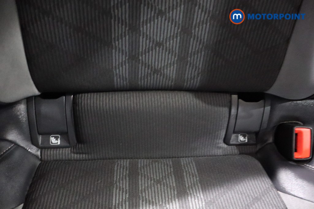 Volkswagen Golf R-Line Manual Petrol Hatchback - Stock Number (1592101) - 25th supplementary image