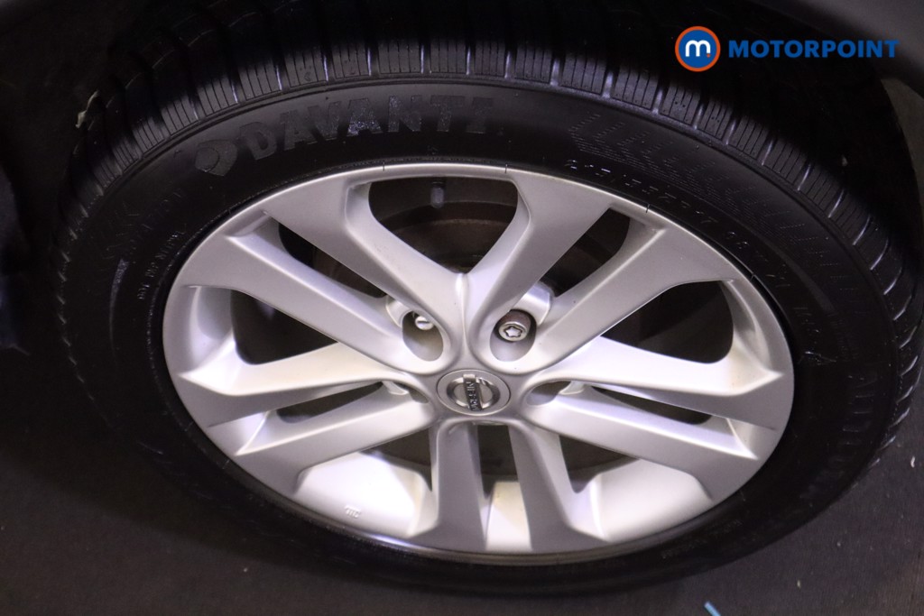 Nissan Juke N-Connecta Manual Petrol SUV - Stock Number (1592263) - 9th supplementary image