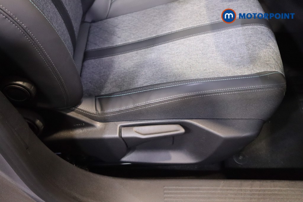 Peugeot 408 Allure Premium Automatic Petrol Hatchback - Stock Number (1592358) - 13th supplementary image