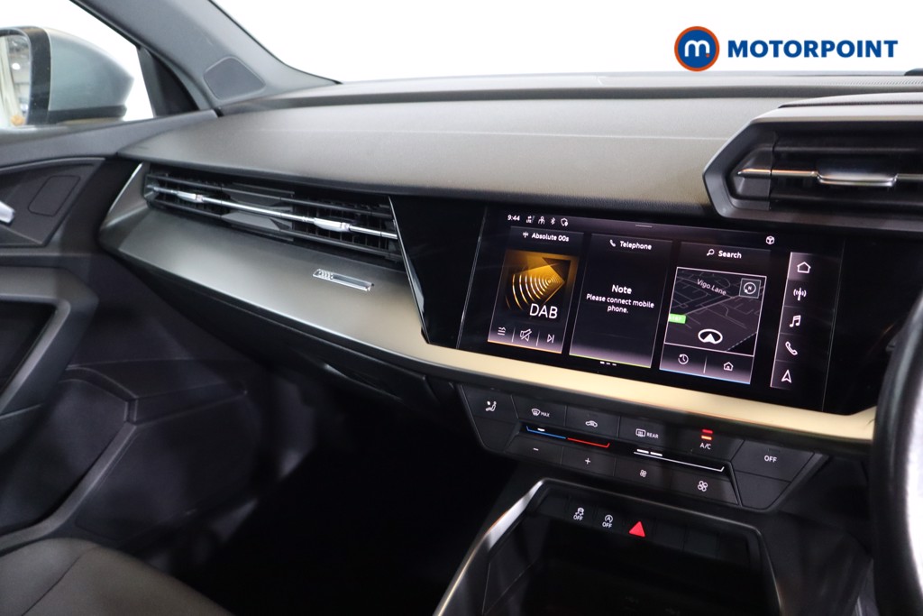 Audi A3 Technik Manual Petrol Hatchback - Stock Number (1570356) - 3rd supplementary image