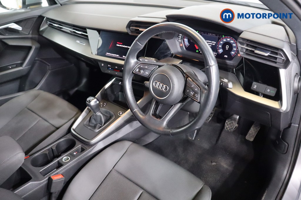 Audi A3 Technik Manual Petrol Hatchback - Stock Number (1570356) - 1st supplementary image