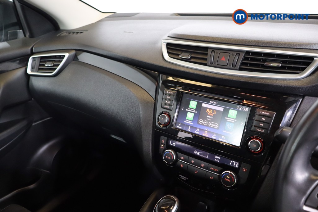 Nissan Qashqai N-Connecta Automatic Petrol SUV - Stock Number (1571167) - 3rd supplementary image