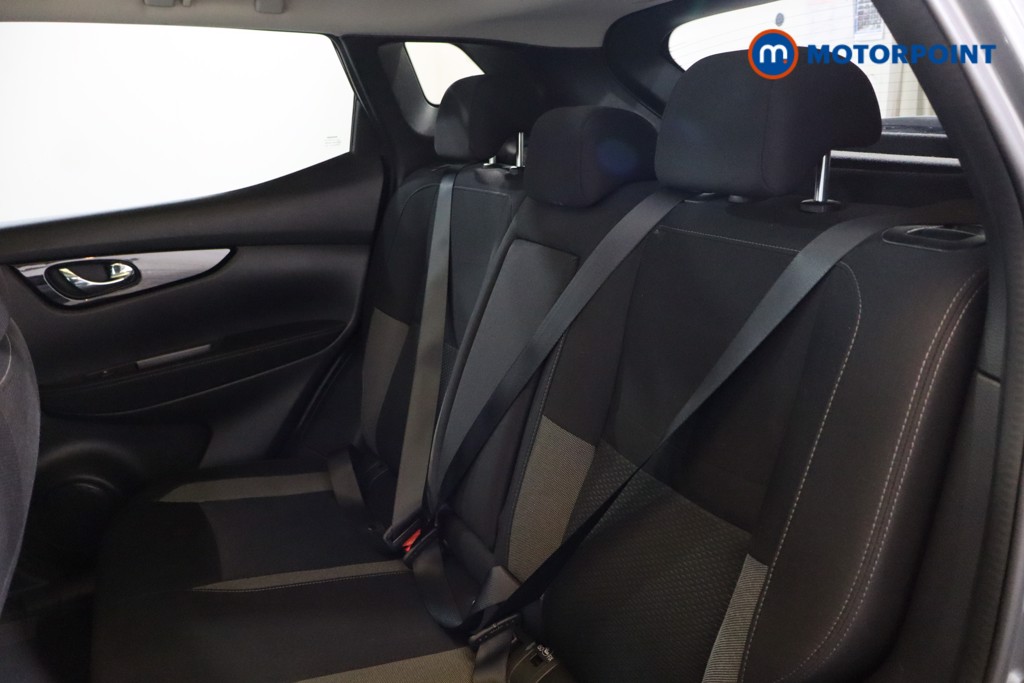 Nissan Qashqai N-Connecta Automatic Petrol SUV - Stock Number (1571167) - 21st supplementary image