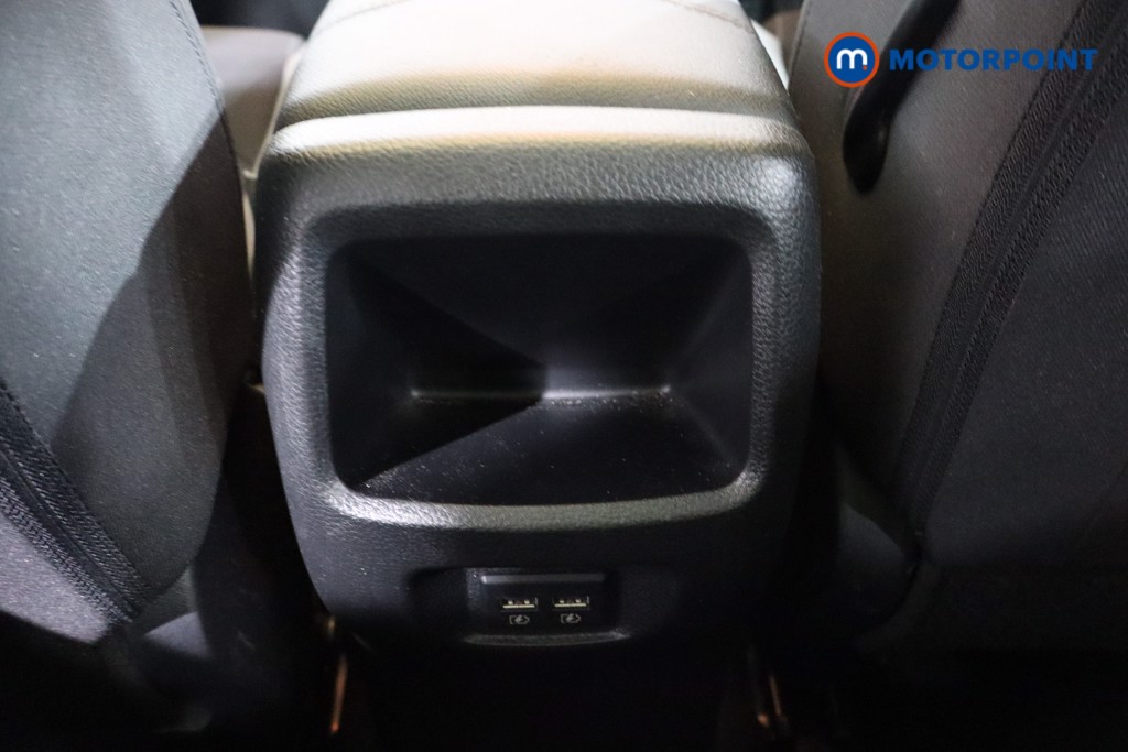 Nissan Qashqai N-Connecta Automatic Petrol SUV - Stock Number (1571167) - 22nd supplementary image