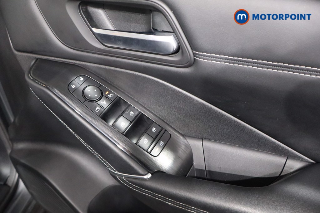 Nissan Qashqai N-Connecta Automatic Petrol SUV - Stock Number (1575564) - 22nd supplementary image
