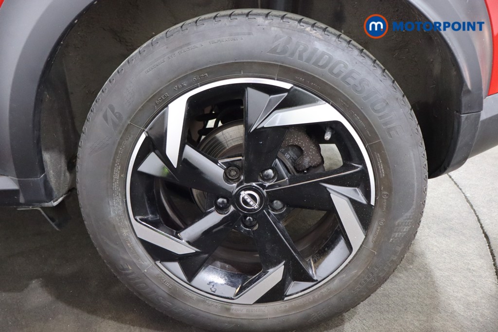 Nissan Juke N-Connecta Manual Petrol SUV - Stock Number (1575768) - 28th supplementary image