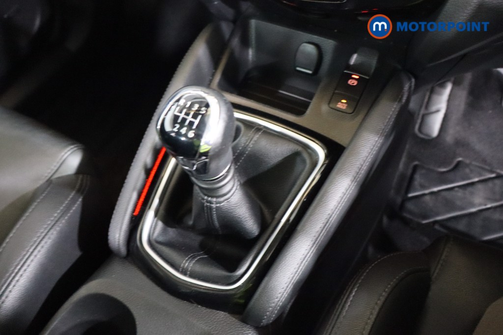 Nissan Qashqai Tekna Manual Petrol SUV - Stock Number (1575858) - 13th supplementary image