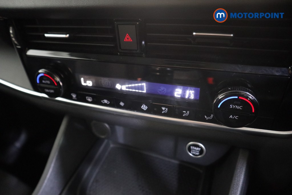 Nissan Qashqai Acenta Premium Manual Petrol SUV - Stock Number (1577557) - 7th supplementary image