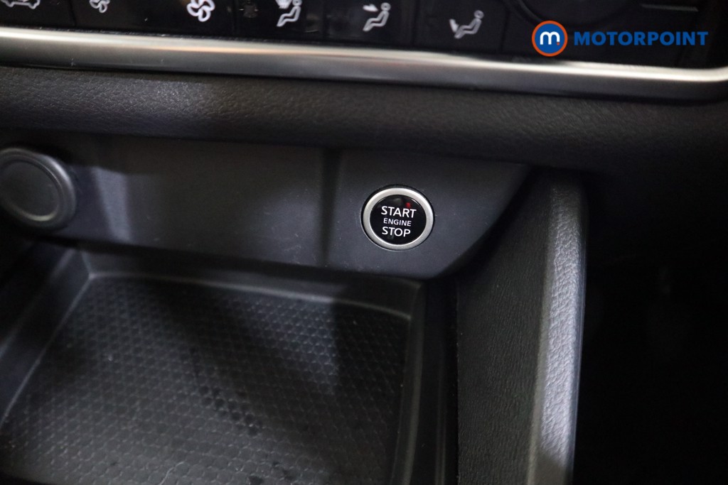 Nissan Qashqai Acenta Premium Manual Petrol SUV - Stock Number (1577557) - 8th supplementary image