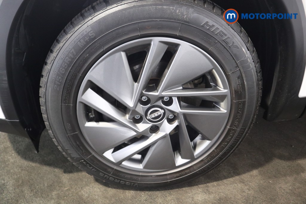 Nissan Qashqai Acenta Premium Manual Petrol SUV - Stock Number (1577557) - 20th supplementary image