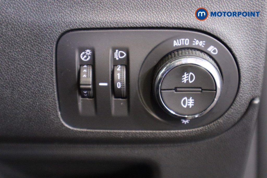 Vauxhall Crossland X Elite Nav Manual Petrol SUV - Stock Number (1578334) - 16th supplementary image