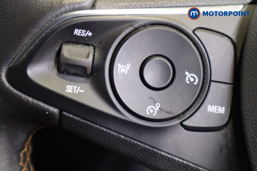 Vauxhall Crossland X Elite Nav Manual Petrol SUV - Stock Number (1578334) - 17th supplementary image