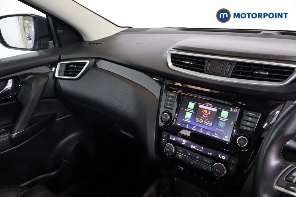Nissan Qashqai Tekna Manual Diesel SUV - Stock Number (1578447) - 3rd supplementary image