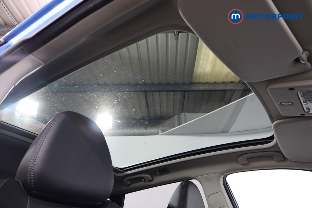 Nissan Qashqai Tekna Manual Diesel SUV - Stock Number (1578447) - 24th supplementary image