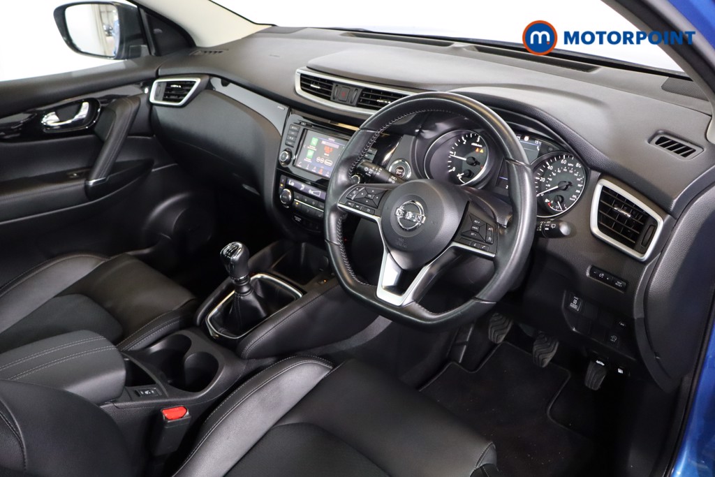 Nissan Qashqai Tekna Manual Diesel SUV - Stock Number (1578447) - 1st supplementary image