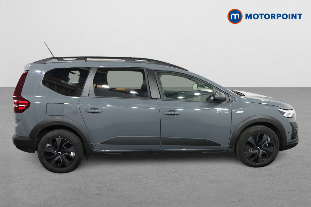 Dacia Jogger Expression Automatic Petrol-Electric Hybrid People Carrier - Stock Number (1578864) - Drivers side