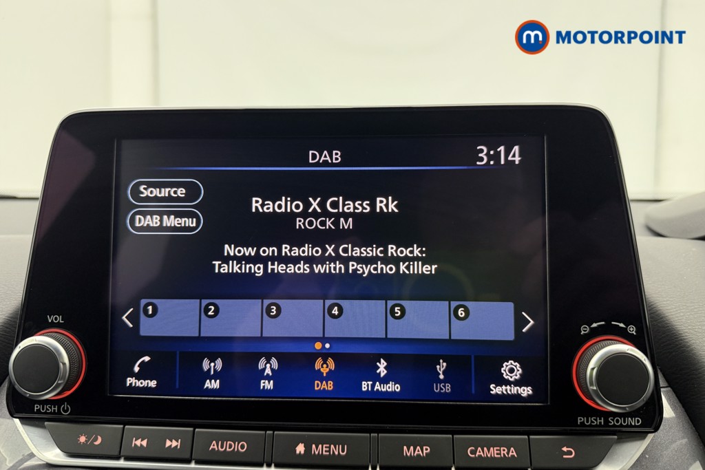 Nissan Juke N-Connecta Automatic Petrol SUV - Stock Number (1579051) - 4th supplementary image