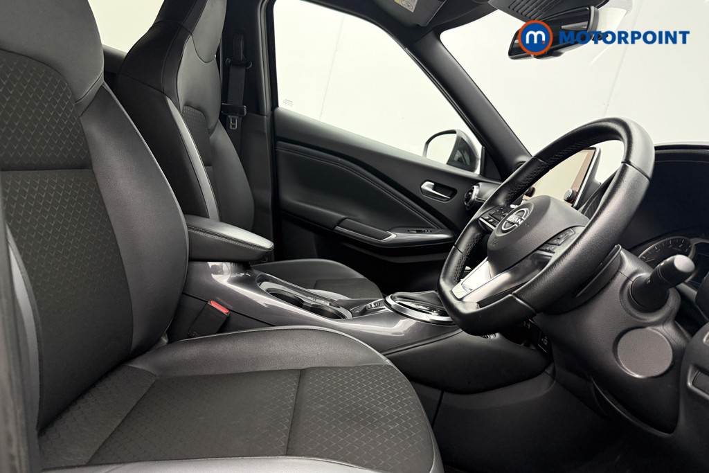 Nissan Juke N-Connecta Automatic Petrol SUV - Stock Number (1579051) - 8th supplementary image