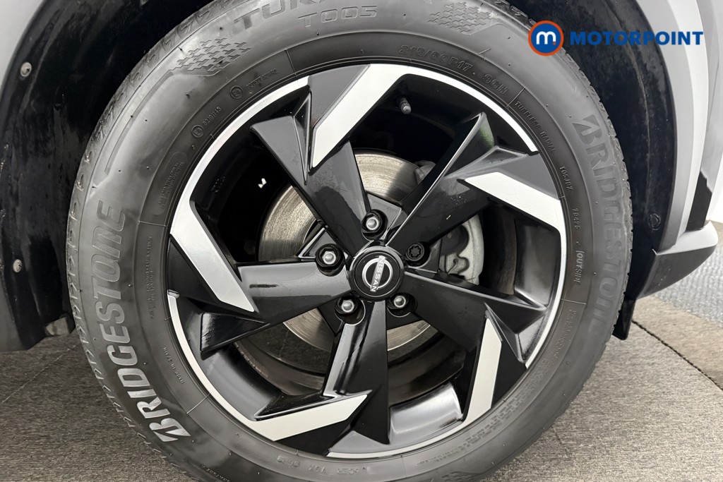 Nissan Juke N-Connecta Automatic Petrol SUV - Stock Number (1579051) - 11th supplementary image