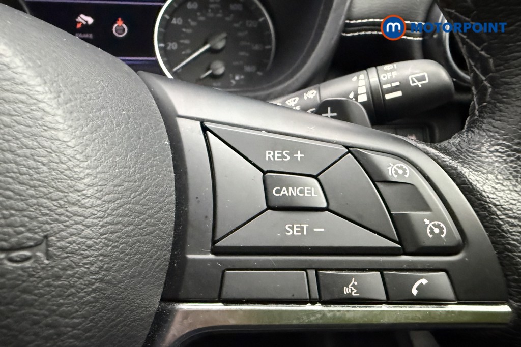 Nissan Juke N-Connecta Automatic Petrol SUV - Stock Number (1579051) - 15th supplementary image