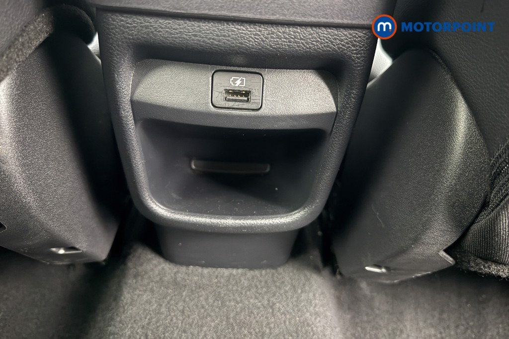 Nissan Juke N-Connecta Automatic Petrol SUV - Stock Number (1579051) - 20th supplementary image