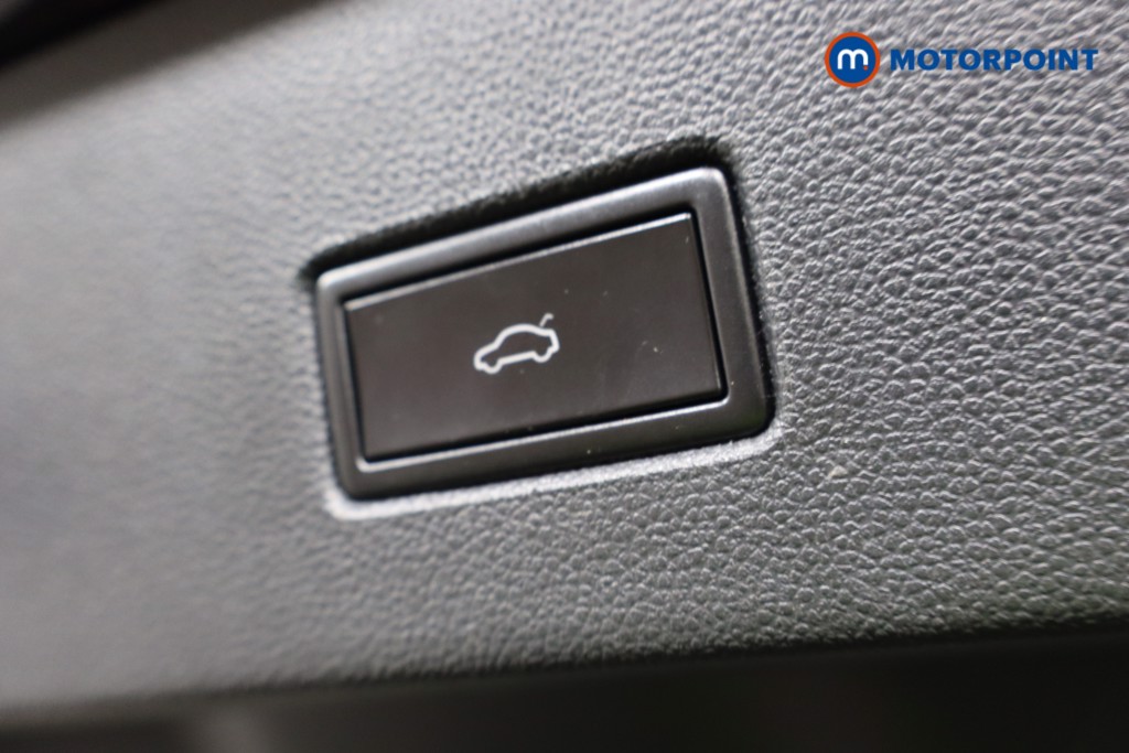 Volkswagen T-Roc SEL Manual Diesel SUV - Stock Number (1579722) - 14th supplementary image