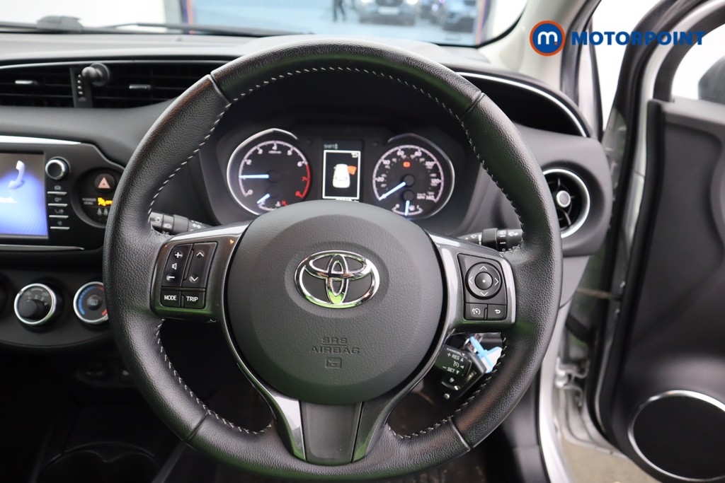 Toyota Yaris Y20 Manual Petrol Hatchback - Stock Number (1581287) - 2nd supplementary image