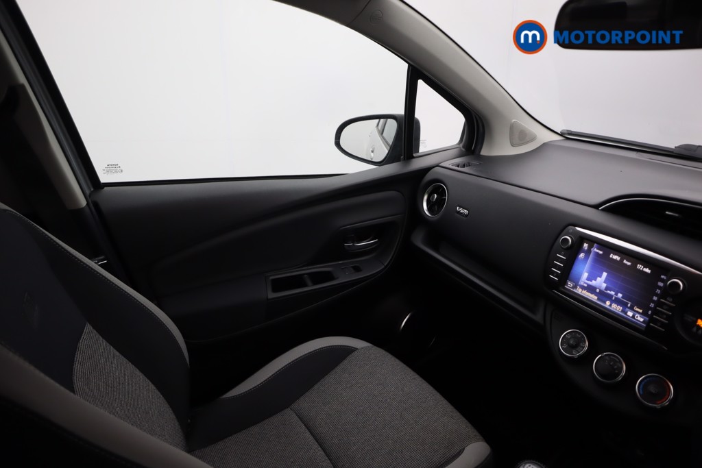 Toyota Yaris Y20 Manual Petrol Hatchback - Stock Number (1581287) - 13th supplementary image
