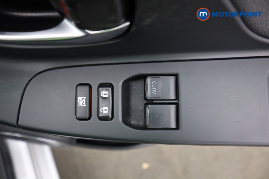 Toyota Yaris Y20 Manual Petrol Hatchback - Stock Number (1581287) - 15th supplementary image