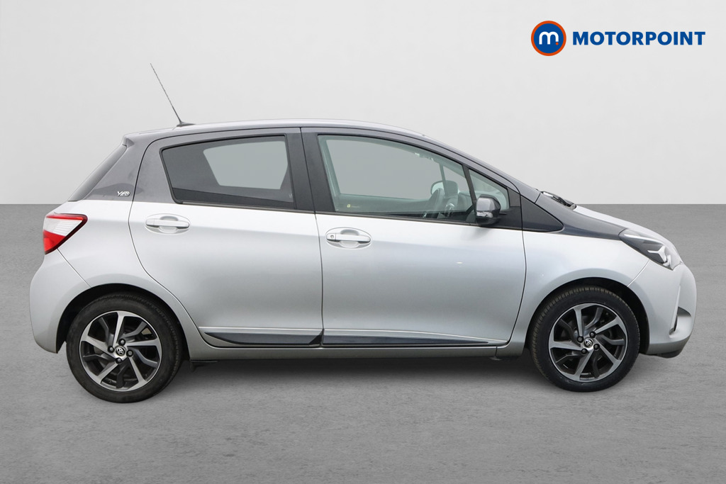 Toyota Yaris Y20 Manual Petrol Hatchback - Stock Number (1581287) - Drivers side